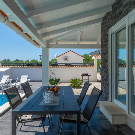 Sarah By Interhome Vakantiehuis