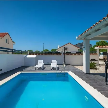 Sarah By Interhome Holiday home Pula