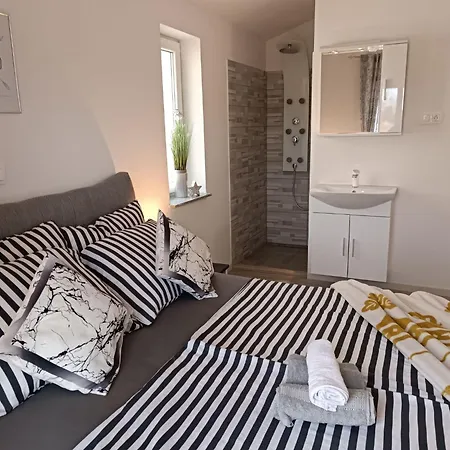 Sarah By Interhome Holiday home Pula