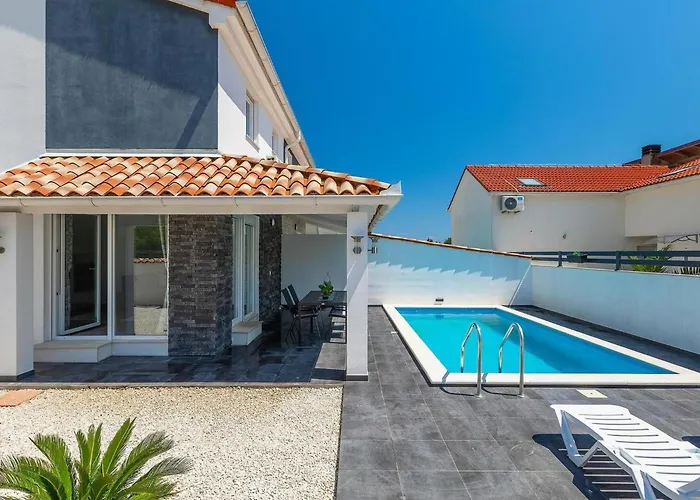 Sarah By Interhome Holiday home Pula