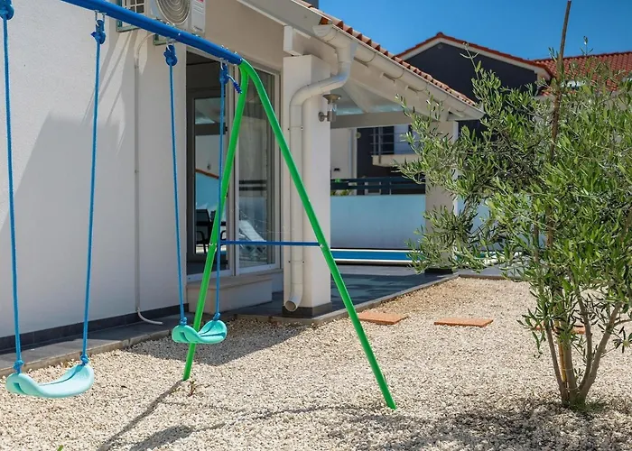 Vakantiehuis Sarah By Interhome Pula