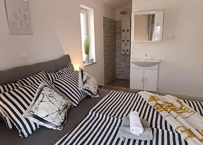 Sarah By Interhome Holiday home Pula